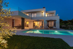 Design Villa Emily White near Rovinj